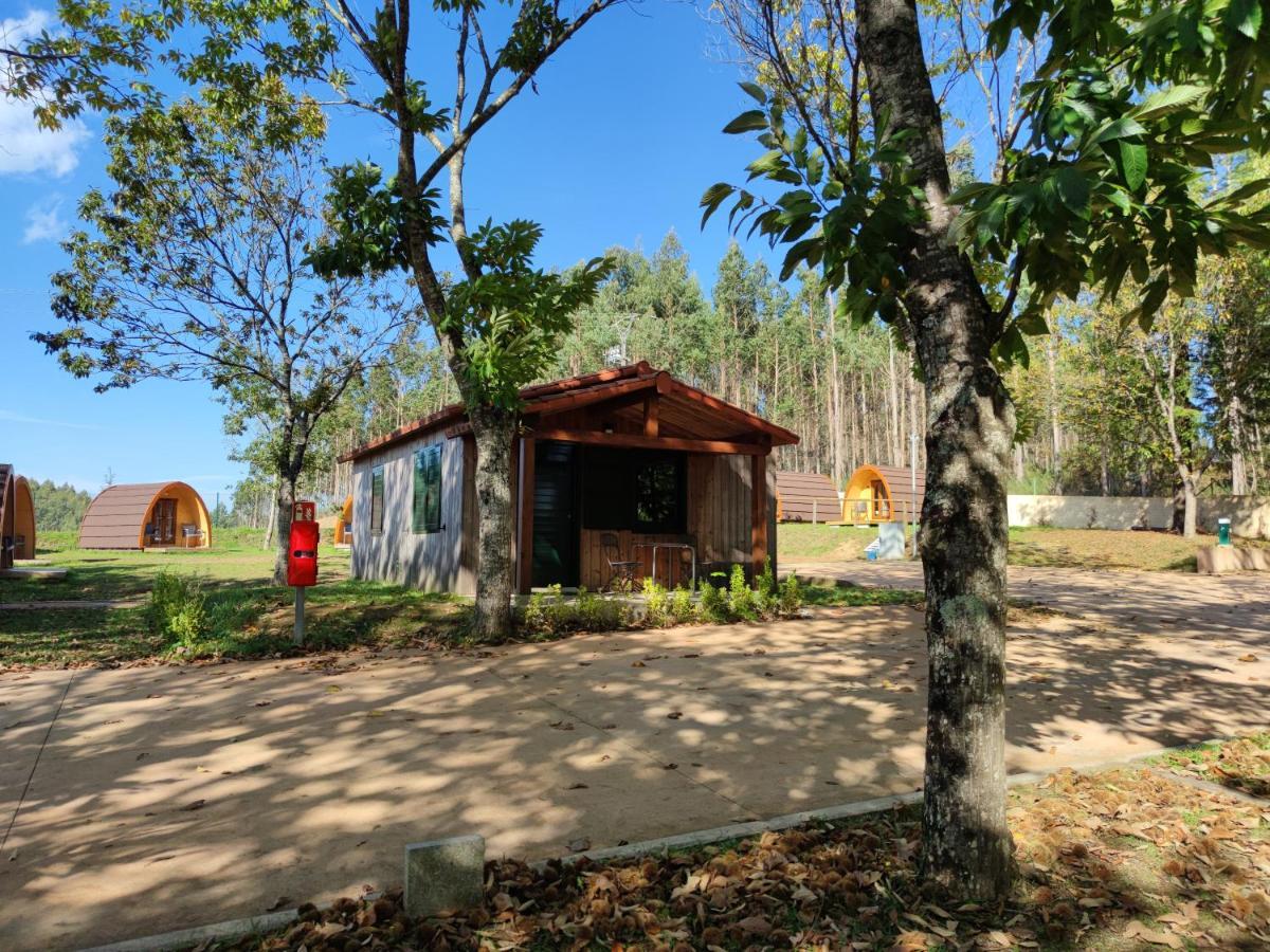 Teiraboa Base Camp Hotel Arzúa Екстериор снимка
