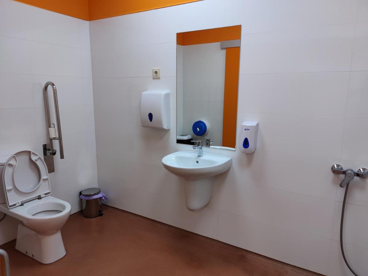 Teiraboa Base Camp Hotel Arzúa Екстериор снимка