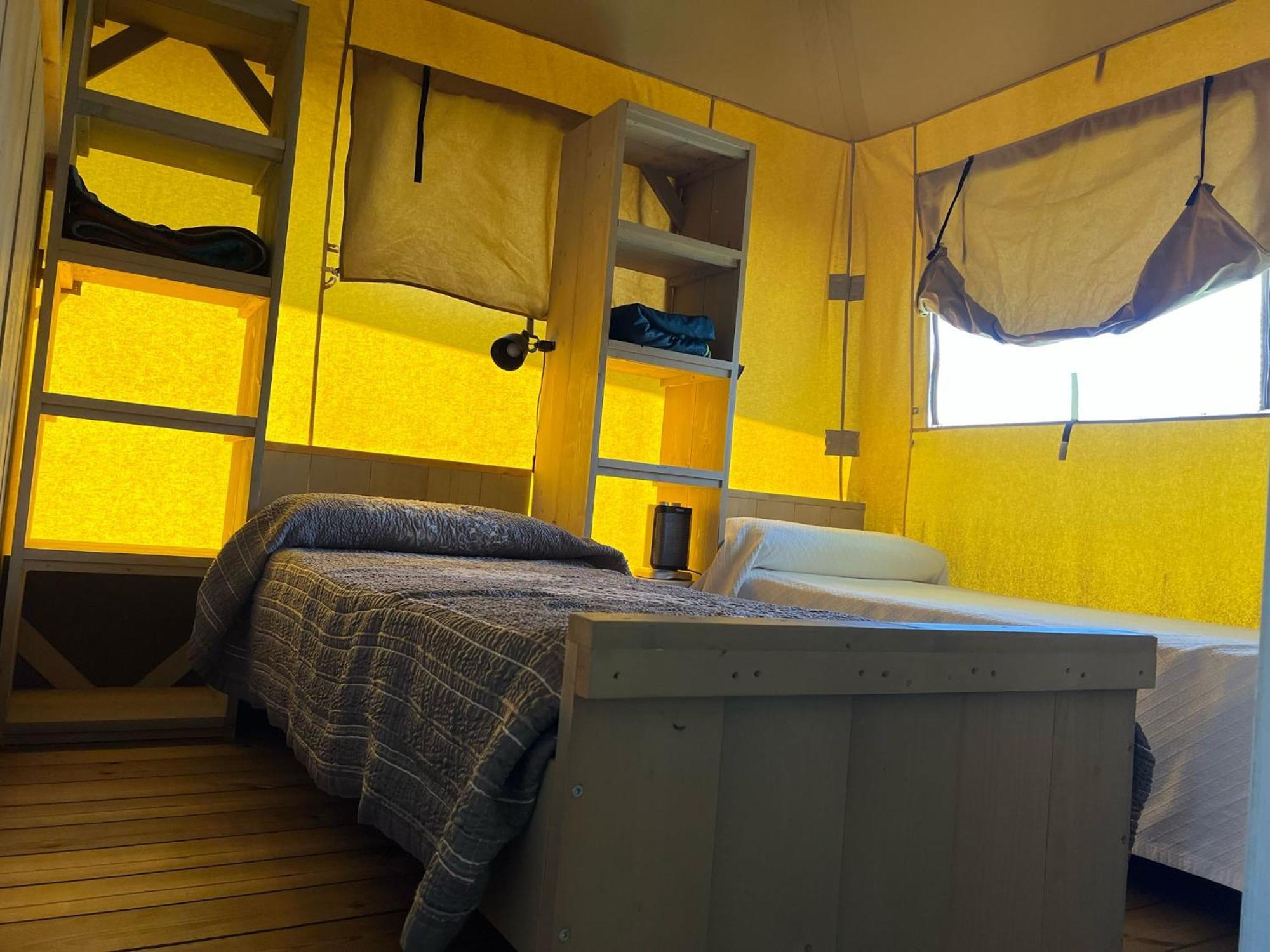 Teiraboa Base Camp Hotel Arzúa Екстериор снимка