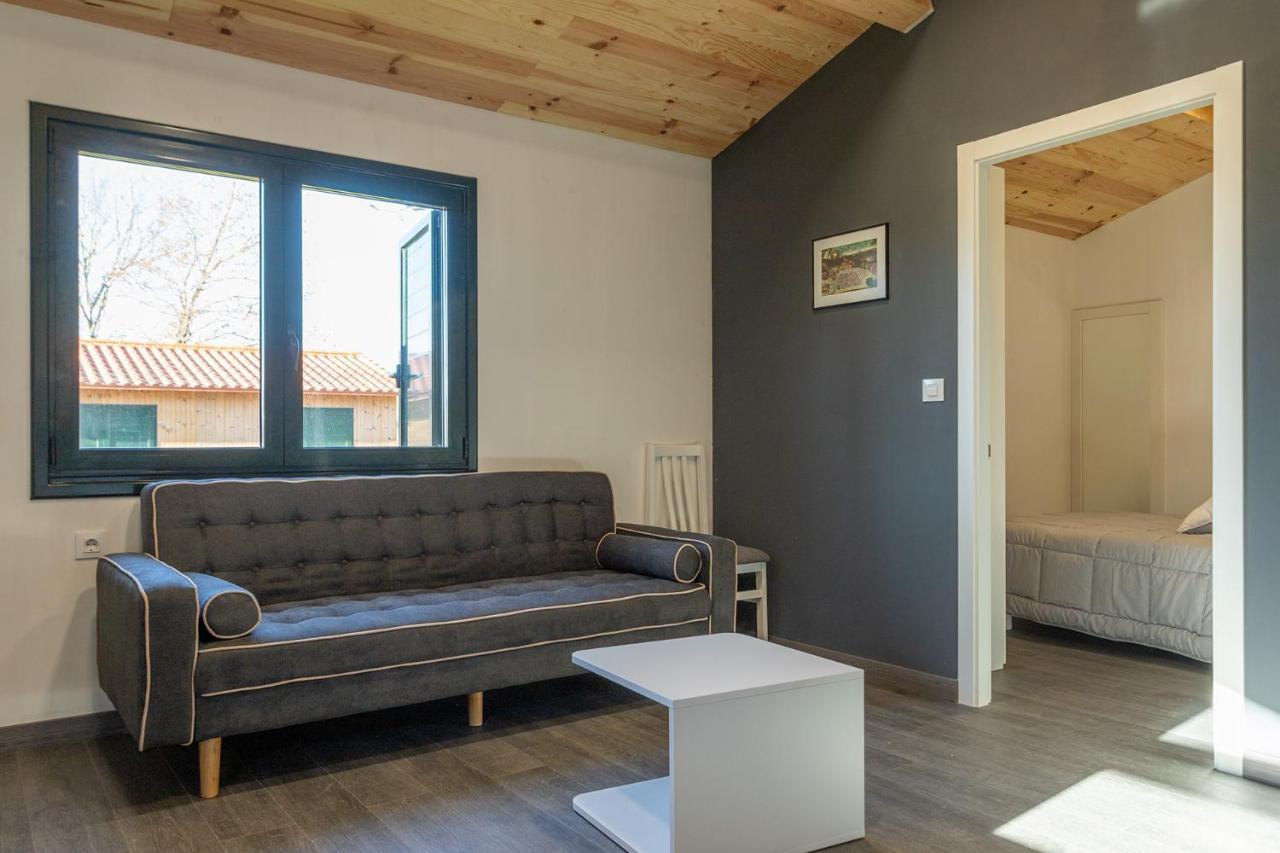 Teiraboa Base Camp Hotel Arzúa Екстериор снимка