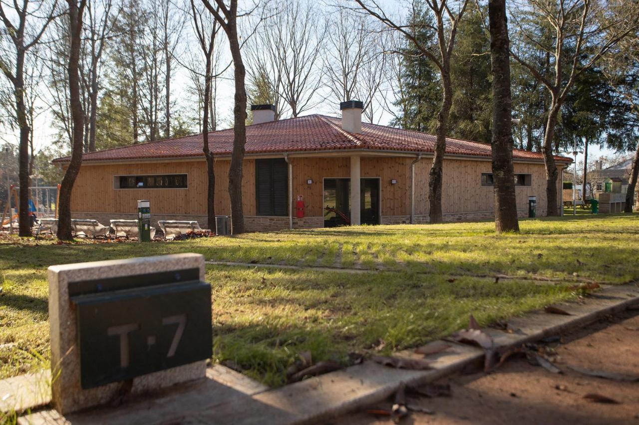 Teiraboa Base Camp Hotel Arzúa Екстериор снимка