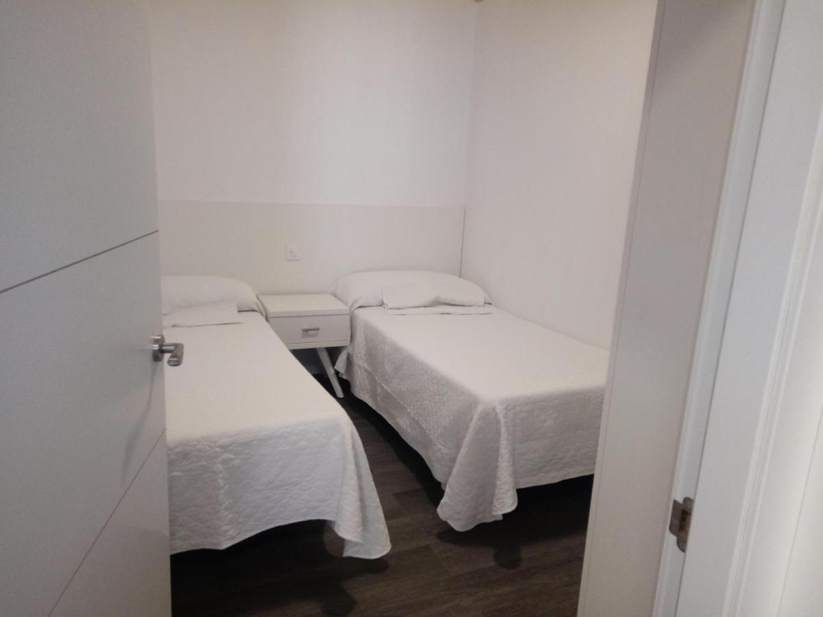 Teiraboa Base Camp Hotel Arzúa Екстериор снимка